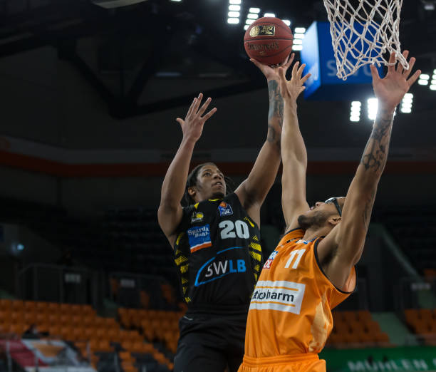 年轻球员张 年轻球员张