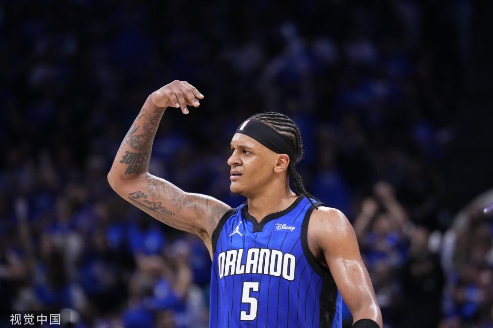 西蒙斯的故 西蒙斯的故