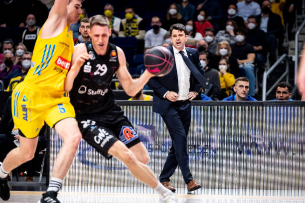 洋溢着自豪 洋溢着自豪